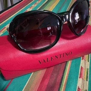 Valentino By Mario Valentino green Sunglasses